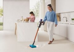 Promo Aspirateur balai DYSON V10 Cyclone Submarine
