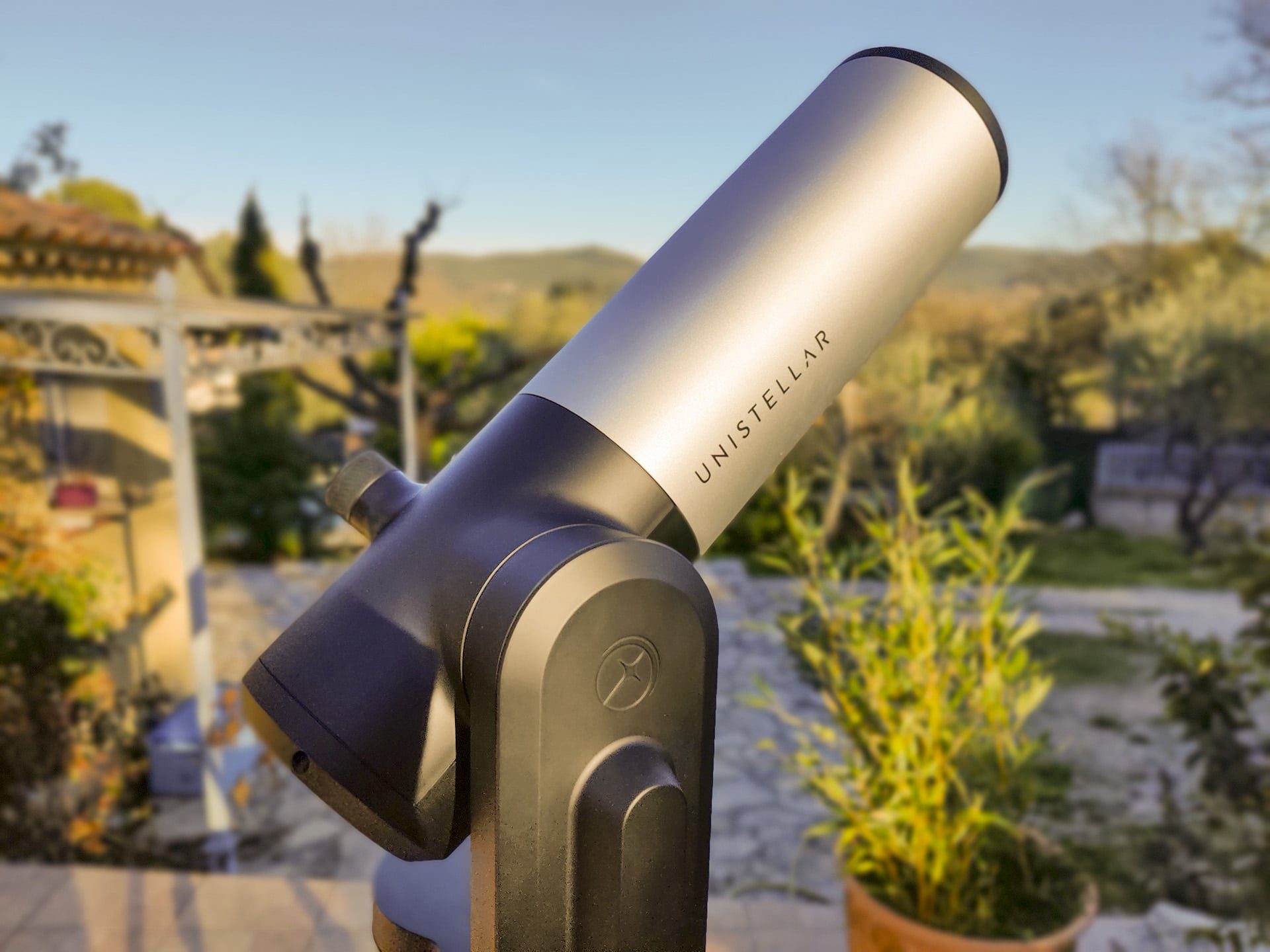 Test : Unistellar eVscope, le télescope connecté à vision amplifiée