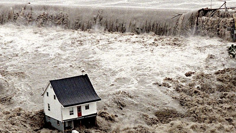 Le déluge de Saguenay, il y a 25 ans, avait causé des dégâts considérables au Canada (Crédits image : La Presse.ca)