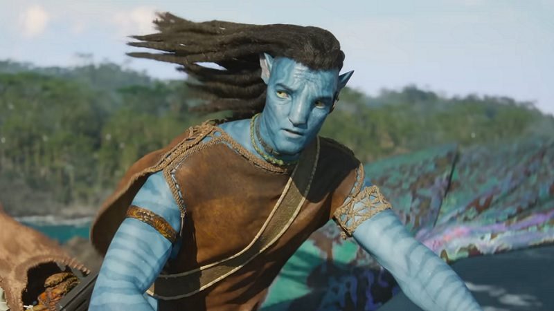 Face au succès d'Avatar 2, James Cameron critique sévèrement les ...